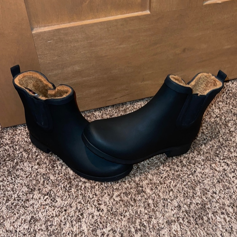 Chooka Handcrafted Premium Rainwear Black Boots! Excellent condition.